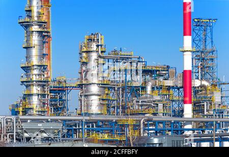 Öl- und Gasverarbeitungsanlage, Raffinerie. Stockfoto