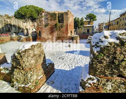 Nero Bäder in Pisa nach einem Schneesturm, Italien. Stockfoto