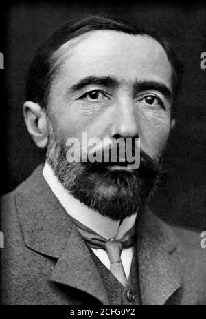 1904, GROSSBRITANNIEN: Der in Polen geborene britische Schriftsteller JOSEPH CONRAD ( 1857 - 1924 ). Porträt von George Charles Beresford ( 1864 – 1938 ). - SCRITTORE - letterato - LETTERATURA - Literatur - SCRITTORE - LETTERATO - LITERATUR - LETTERATURA - Kragen - colletto - Krawatte - cravatta - barba - Bart --- Archivio GBB Stockfoto