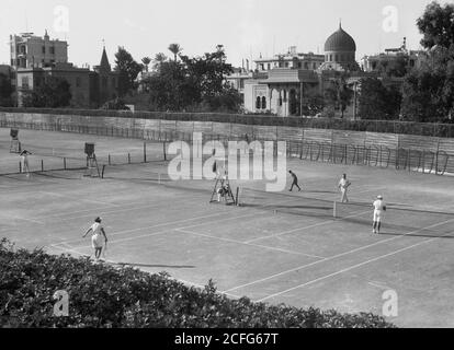 Ägypten. Kairo. Gezira Gärten & Sport. Tennisplätze ca. 1934-1939 Stockfoto