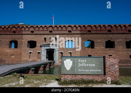 Dry Tortugas National Park, USA: 12. März 2020: Fort Jefferson Schild am Dry Tortugas Park Stockfoto