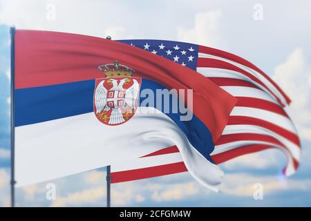 Winkende amerikanische Flagge und Flagge Serbiens. Nahaufnahme, 3D-Illustration. Stockfoto