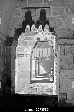 Bildunterschrift: Tempelbereich Moschee von Omar [d.h. Kuppel des Felsens] etc. Westliche Veranda. - Lage: Jerusalem ca. 1900 Stockfoto