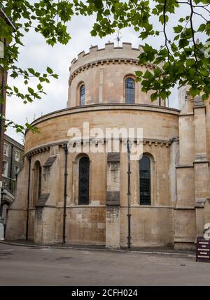 Tempelkirche Rotunde extern: Außenansicht des Eingangs Rotunde Teil der Tempelkirche. Stockfoto