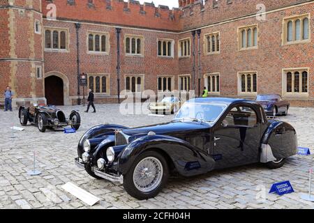 Bugatti Typ 57S Atalante (1937) verkauft zu £7,855,000. Gooding Classic Car Auction, 5. September 2020. Hampton Court Palace, London, Großbritannien, Europa Stockfoto