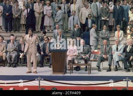 Jimmy Carter hält eine Rede in New York City bei einer Gesetzesunterzeichnung für den New York City Loan Guarantee Act von 1978. Ca. 08/09/1978 Stockfoto