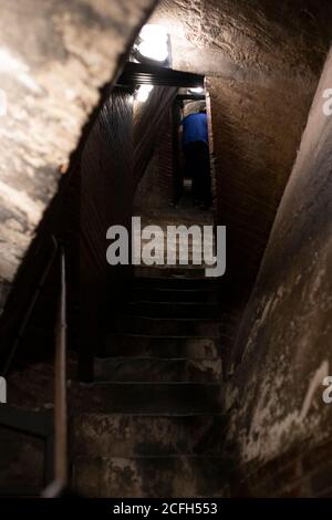 Die Innentreppe in der Kathedrale von Florenz, Santa Maria del Fiore genannt. Brunelleschi Kuppel schmale Treppe. Stockfoto