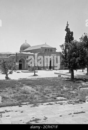 Geschichte des Nahen Ostens - Tempelbereich Moschee von Omar [dh Kuppel des Felsens] etc. Moschee el-Aksa [dh al-Aqsa] außen. Stockfoto