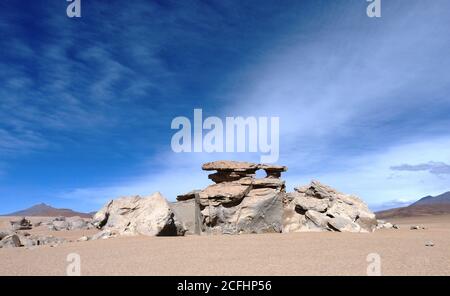 Surreale vulkanische Felsformationen in der Wüste Atacama. Stockfoto