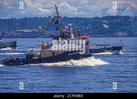 Schlepper-Rennen auf Puget Sound während der Maritime Week, Seattle, Washington USA Stockfoto