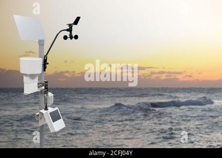 Meteorologische Station zur Messung des Wetters Stockfoto