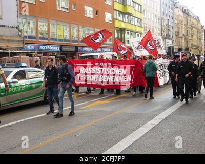 München, Bayern, Deutschland. Demonstration gegen Nationalsozialismus und Rassismus in den Straßen Münchens, September 2017. Stockfoto