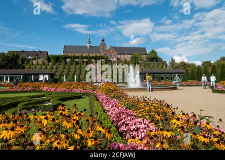 Blick auf die Klosterkirche von Kloster Kamp in Kamp-Lintfort, NRW, Deutschland Stockfoto