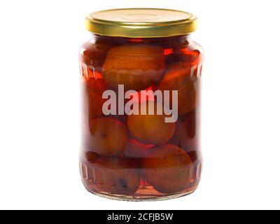 Pflaumenkompott in einem Glas isoliert auf weiß Stockfoto
