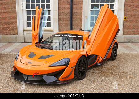 McLaren 570S GT4, Future Classics, Concours of Elegance 2020, Hampton Court Palace, London, Großbritannien, Europa Stockfoto