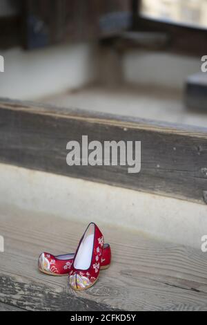 Koreanische traditionelle Blume Schuhe, Neujahr Bild Stockfoto