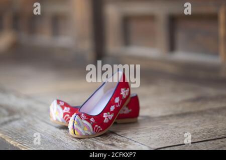 Koreanische traditionelle Blume Schuhe, Neujahr Bild Stockfoto