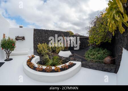 Blick auf die cesar manrique Stiftung, ein Ort von unbestreitbarer architektonischer Schönheit auf der Insel lanzarote gran canarias, spanien Stockfoto