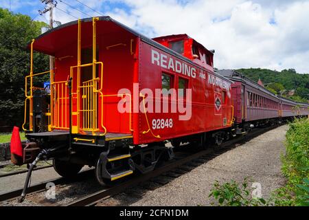 JIM THORPE, PA - 30. AUGUST 2020- Blick auf die historische Lehigh Gorge Scenic Railway of Reading & Northern Railroad in Jim Thorpe, Carbon County, Pennsylvani Stockfoto