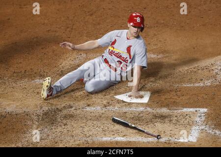 Chicago, Usa. September 2020. St. Louis Cardinals Linksfeldspieler Lane Thomas (35) punktet gegen die Chicago Cubs im sechsten Inning im Wrigley Field am Sonntag, 6. September 2020 in Chicago. Foto von Kamil Krzaczynski/UPI Credit: UPI/Alamy Live News Stockfoto