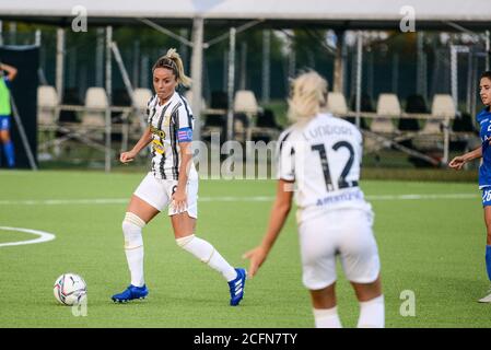 Turin, Italien. September 2020. Martina Rosuci von Juventus Frauen in Aktion während der Frauen Serie A Fußballspiel Juventus Frauen gegen San Marino. Juventus gewann über 2-0 San Marino im Juventus Center in Turin (Foto von Alberto Gandolfo/Pacific Press) Quelle: Pacific Press Media Production Corp./Alamy Live News Stockfoto