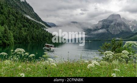 Konigssee idyllischen Bergsee in Berchtesgaden, Bayern, Deutschland Stockfoto