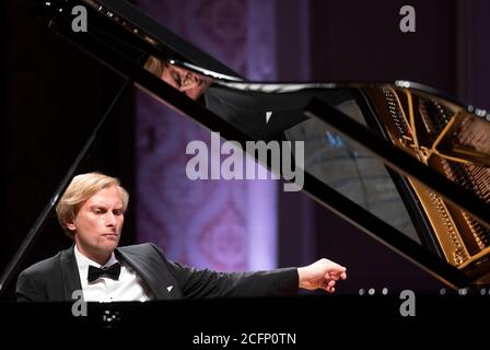 Prag, Tschechische Republik. September 2020. Der tschechische Pianist Ivo Kahanek tritt am 6. September 2020 im Rahmen des Internationalen Musikfestivals Dvorak Prag in Prag auf. Kredit: Katerina Sulova/CTK Foto/Alamy Live Nachrichten Stockfoto