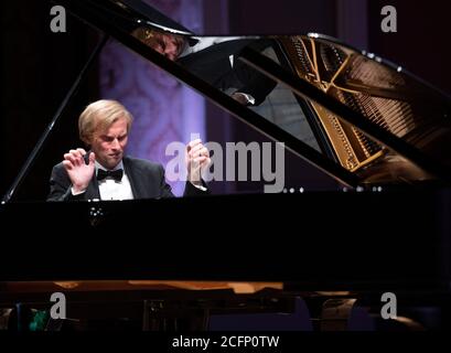 Prag, Tschechische Republik. September 2020. Der tschechische Pianist Ivo Kahanek tritt am 6. September 2020 im Rahmen des Internationalen Musikfestivals Dvorak Prag in Prag auf. Kredit: Katerina Sulova/CTK Foto/Alamy Live Nachrichten Stockfoto