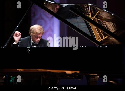 Prag, Tschechische Republik. September 2020. Der tschechische Pianist Ivo Kahanek tritt am 6. September 2020 im Rahmen des Internationalen Musikfestivals Dvorak Prag in Prag auf. Kredit: Katerina Sulova/CTK Foto/Alamy Live Nachrichten Stockfoto