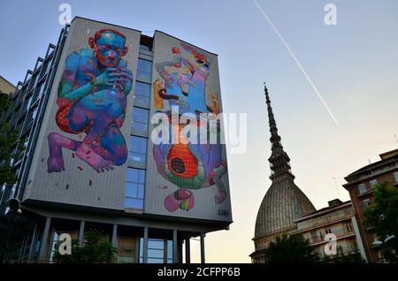 Farbe und monumento der Stadt Turin, Italien. Turin ist die Hauptstadt der Region Piemonte und eine der schönsten Städte Italiens Stockfoto