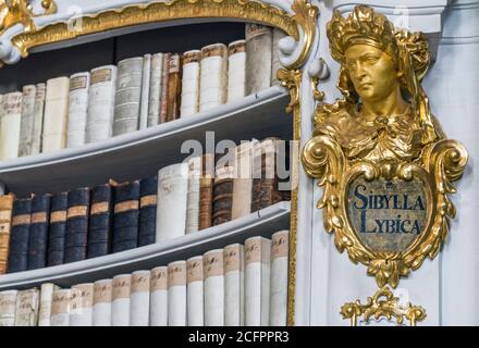 Absolut beeindruckend - die weltgrößte Klosterbibliothek - in Admont Abtei, Aistria Stockfoto