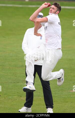 Worcester, Großbritannien. September 2020. WORCESTER, ENGLAND. SEPTEMBER 07 2020: Craig Overton von Somerset Bowling während des zweiten Tages der County Championship, Bob Willis Trophy Spiel zwischen, Worcestershire und Somerset in New Road, Worcester, England am 7. September 2020. (Foto von Mitchell Gunn/ESPA-Images) Quelle: European Sports Photo Agency/Alamy Live News Stockfoto