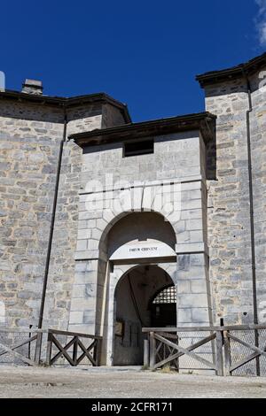 AUSSOIS, FRANKREICH, 14. August 2020 : Eingang Fort Marie-Christine. Früher im Herzen des Savoyer Verteidigungssystems, begrüßt diese imposante Festung Stockfoto