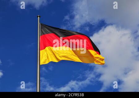 Flagge am Reichstagsgebäude, Berlin, Deutschland Stockfoto