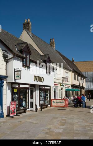 Geschäfte im Stadtzentrum von Peterborough, Cambridgeshire, England. Stockfoto