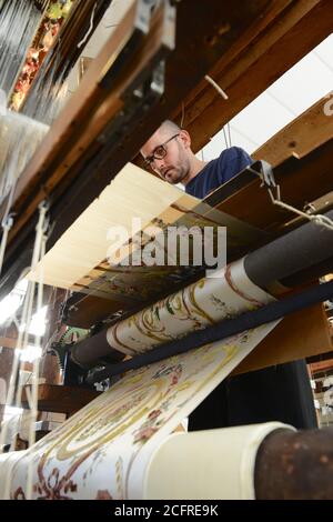 Lyon (Zentral-Ost-Frankreich): Prelle, eine in Familienbesitz befindliche Seidentextil-Fabrik. Webstuhl Stockfoto