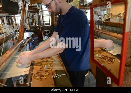 Lyon (Zentral-Ost-Frankreich): Prelle, eine in Familienbesitz befindliche Seidentextil-Fabrik. Webstuhl Stockfoto