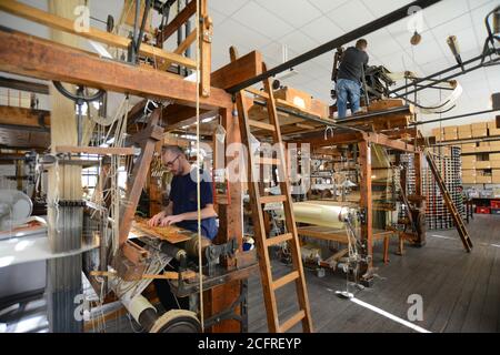 Lyon (Zentral-Ost-Frankreich): Prelle, eine in Familienbesitz befindliche Seidentextil-Fabrik. Webstuhl Stockfoto