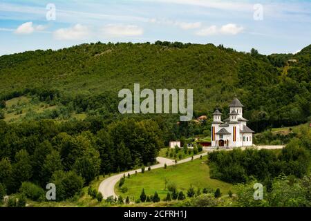 Tolle Fotos: Nicodim's Kirche, Höhlen, Gottes Brücke Stockfoto