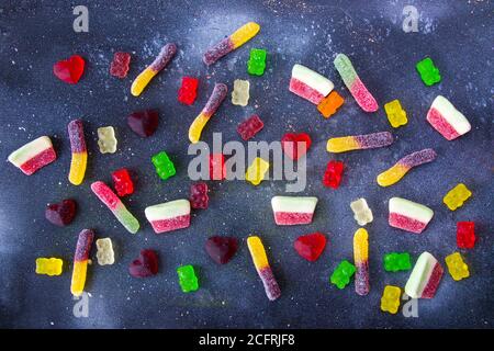Gemischte Gelee Marmelade, High-Angle-Ansicht des Geschmacks süßen Snack, bunte Süßigkeiten Stockfoto