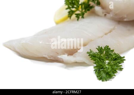 Ohne Knochen rohes Fischfilet isoliert auf weißem Hintergrund Stockfoto