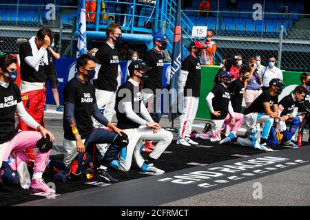 Ende Racism Kampagne, ALBON Alexander (tha), Aston Martin Red Bull Racing Honda RB16, LATIFI Nicholas (CAN), Williams Racing F1 FW43, Portrait während t Stockfoto