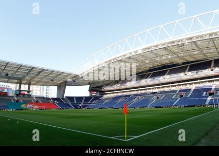 Ein allgemeiner Blick auf das Dragao Stadion vor dem UEFA Nations League Group A3 Fußballspiel zwischen Portugal und Kroatien am 5. September 2020 im Estad Stockfoto