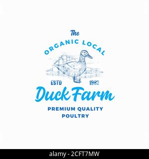 Die Bio-Geflügelfarm abstrakte Vektor-Zeichen, Symbol oder Logo-Vorlage. Handgezeichnete Ente Silhouette und Landschaft ländliche Gebäude Landschaft Skizze Stock Vektor