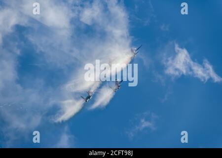 Moskau Russland Kubinka Flugplatz 30. August 2020: Russischer Ritter Kunstflug auf dem internationalen Forum Armee . Stockfoto