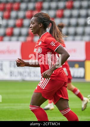 Fußball München - Sand, München 6. September 2020. Viviane ASSEYI, FCB Damen 18 FC BAYERN MÜNCHEN - SC SAND 6-0 - die DFL-VORSCHRIFTEN VERBIETEN DIE VERWENDUNG VON FOTOGRAFIEN als BILDSEQUENZEN und/oder QUASI-VIDEO - 1. Frauen Deutsche Fußballliga, München, 6. September 2020. Saison 2019/2020, Spieltag 1, FCB, München, FC Bayern Campus © Peter Schatz / Alamy Live News Stockfoto