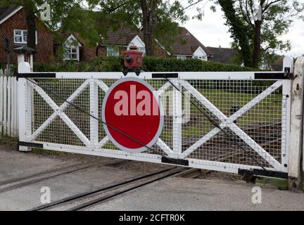 Bahnübergang in Tenterden, Kent Stockfoto