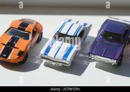 Drei Diecast Modell Spielzeug Autos Hotwheels Stockfoto