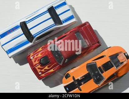 Drei Diecast Modell Spielzeug Autos Hotwheels Stockfoto