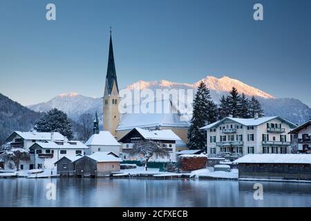 Geographie / Reisen, Deutschland, Bayern, Rottach-Egern am Tegernsee, Abend über den Malerwinkel o, Additional-Rights-Clearance-Info-Not-available Stockfoto